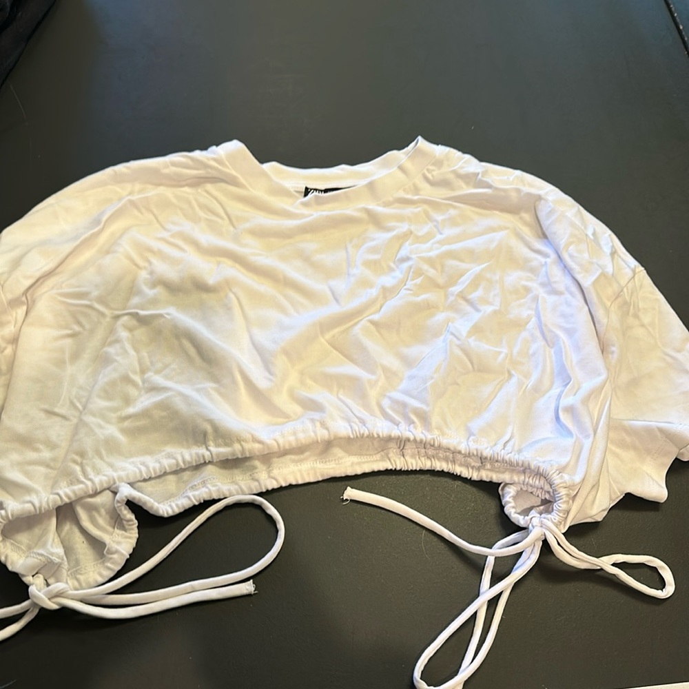 Crop white tie T-shirt